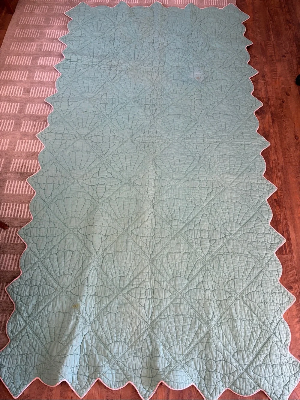 Vintage Lavender Fan Quilt 50x92 - Hand Quilted Scalloped Edge Cottage Quilt